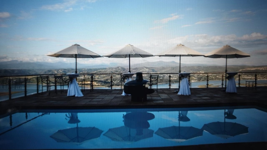 Commercial Property for Sale in Uitzicht Western Cape